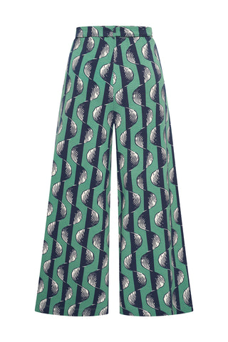 Waves Sea Green
